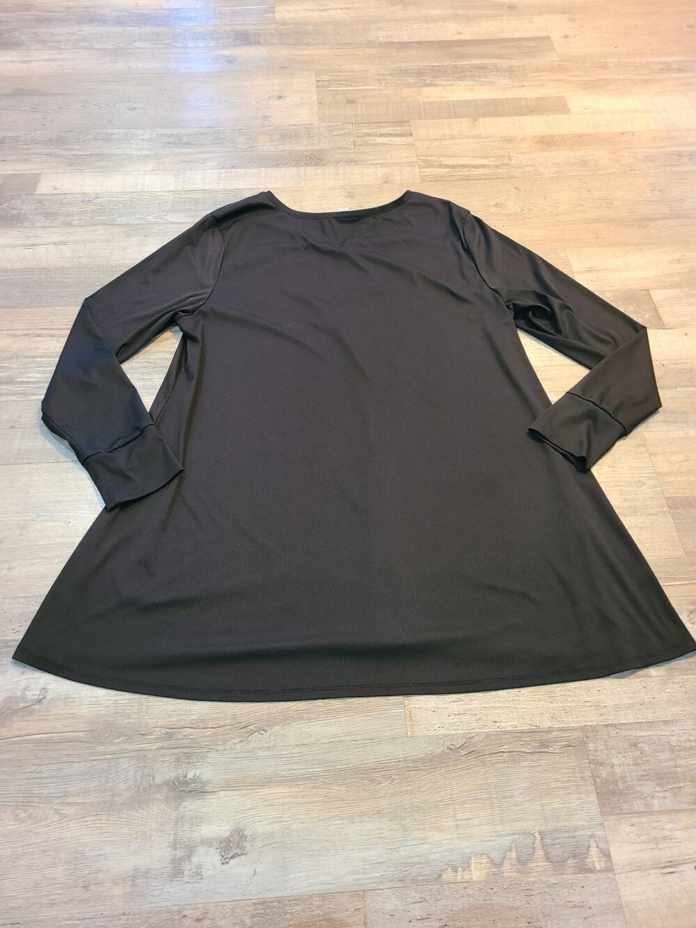 Lularoe large women's solid black long sleeve v neck top